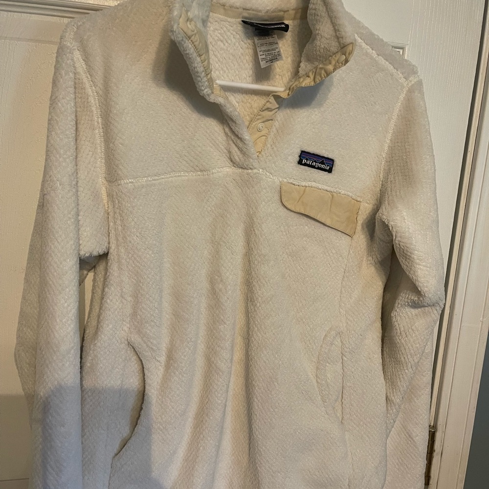 Women’s Patagonia pullover